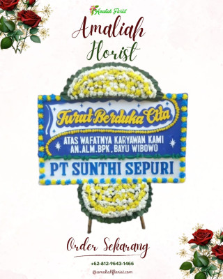 Papan Bunga Duka di Rumah Tiga